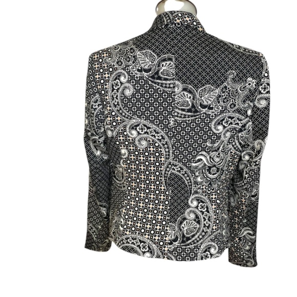 Blazer With Pattern - Picture 2 of 7